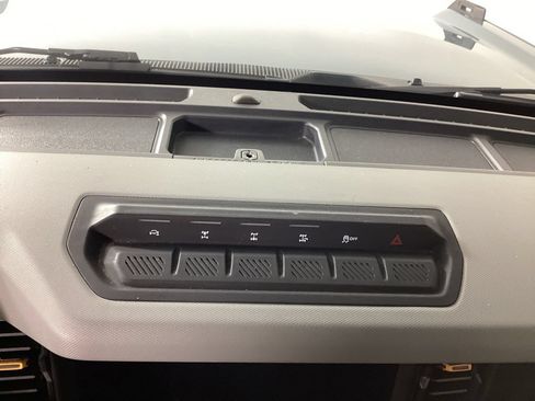 Certified 2022 Ford Bronco Badlands AWD/4WD image 17