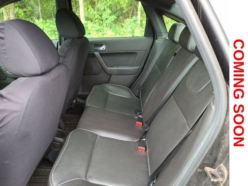 Used 2009 Ford Focus SES FWD image 11