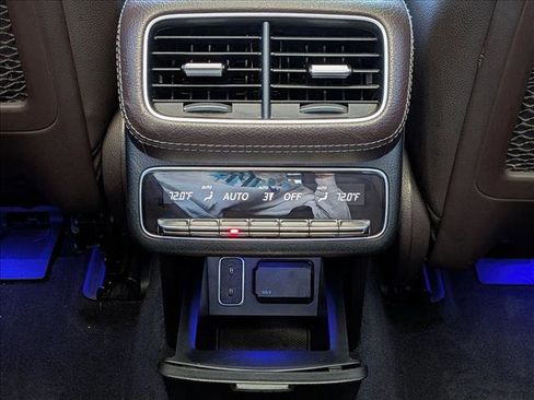 Used 2022 Mercedes-Benz GLS 450 4MATIC image 18