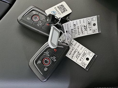 Used 2024 Chevrolet Corvette Stingray Preferred Cpe w/ Z51 Performance Package RWD image 32