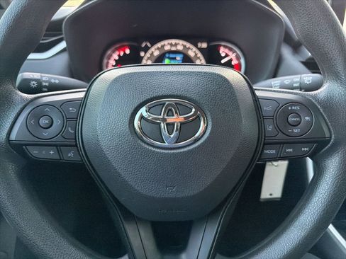 Used 2025 Toyota RAV4 LE image 10