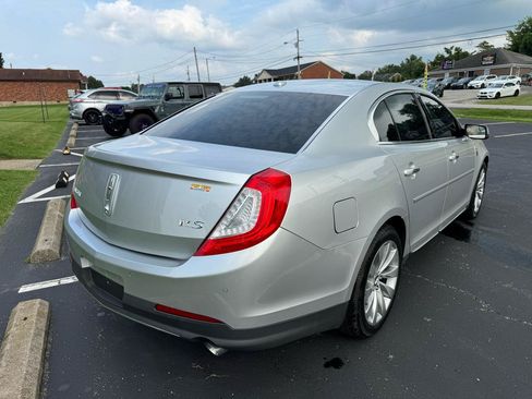 Used 2014 Lincoln MKS FWD image 9