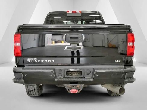 Used 2019 Chevrolet Silverado 2500 LTZ w/ Duramax Plus Package AWD/4WD image 6