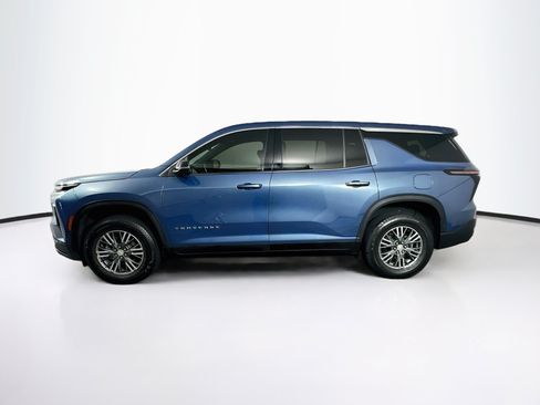 Used 2024 Chevrolet Traverse LS FWD image 4