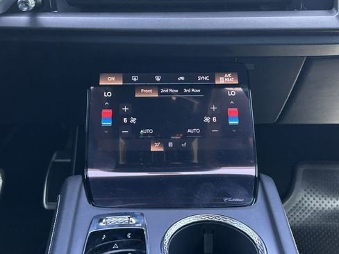 New 2026 Cadillac Vistiq Luxury image 19