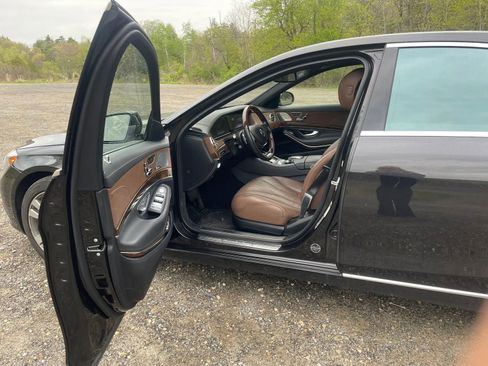 Used 2016 Mercedes-Benz S 550 4MATIC Sedan image 9