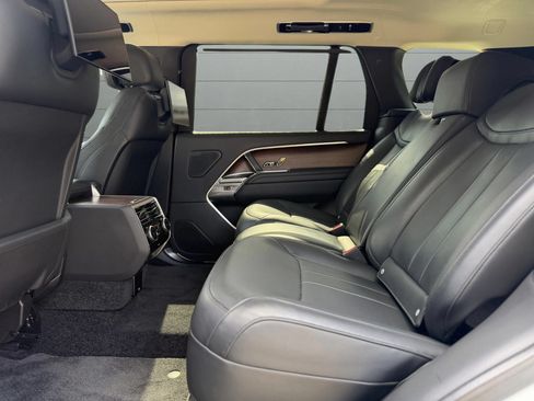 Used 2023 Land Rover Range Rover Long Wheelbase Autobiography AWD/4WD image 30