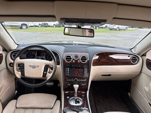 Used 2009 Bentley Flying Spur Flying Spur AWD/4WD image 15