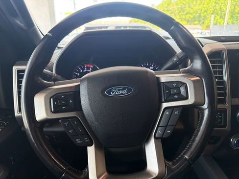 Used 2019 Ford F250 Platinum w/ Platinum Ultimate Package AWD/4WD image 20