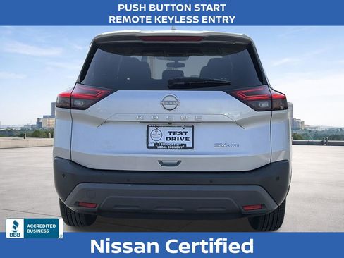 Certified 2022 Nissan Rogue SV AWD/4WD image 4