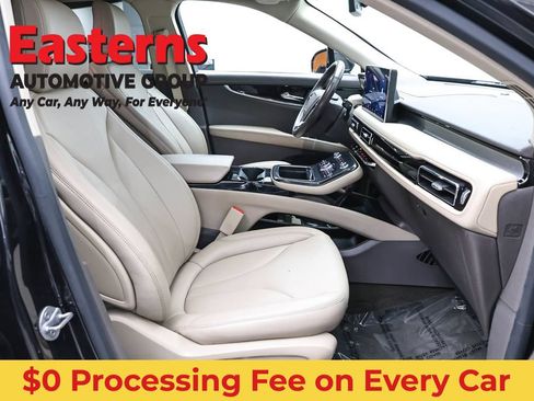 Used 2022 Lincoln Nautilus AWD w/ Premium Package image 25