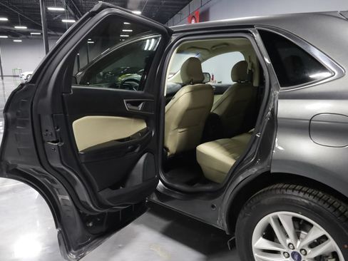 Used 2016 Ford Edge SEL AWD/4WD image 17