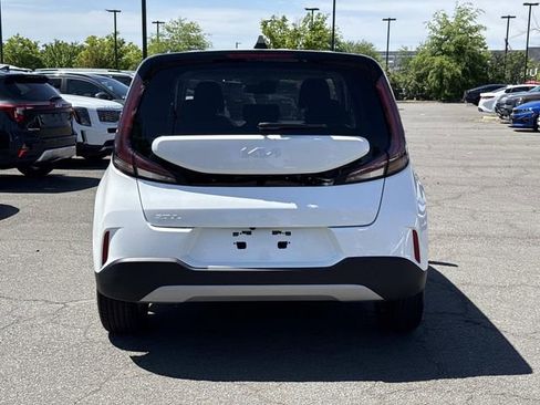 Used 2025 Kia Soul LX w/ LX Technology Package image 3