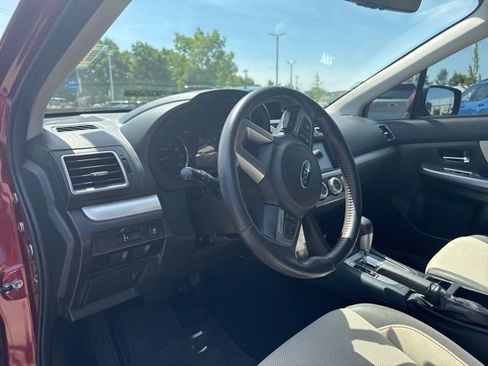 Used 2017 Subaru Crosstrek 2.0i Premium AWD/4WD image 9