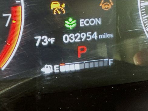 Used 2025 Honda HR-V LX image 18