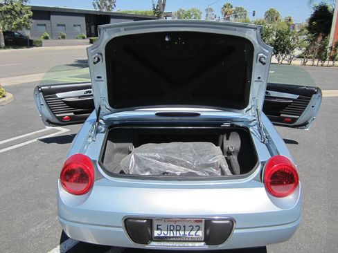 Used 2004 Ford Thunderbird RWD image 11
