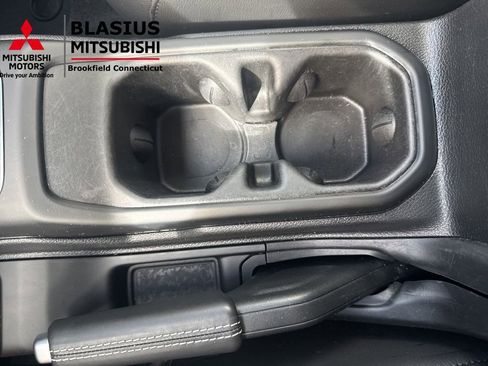 Used 2023 Jeep Wrangler Unlimited Sahara w/ Cold Weather Group image 30