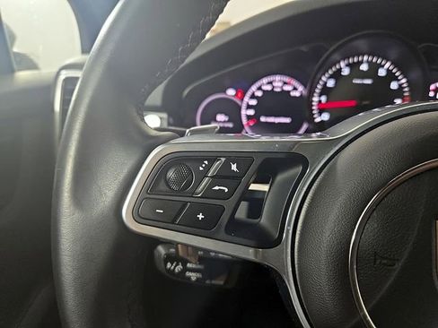 Used 2023 Porsche Cayenne AWD/4WD image 23