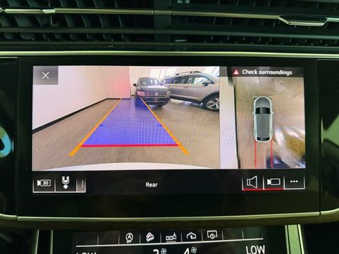 Used 2019 Audi Q8 Premium Plus w/ Premium Plus AWD/4WD image 27