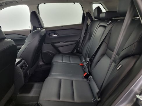 Used 2023 Nissan Rogue SV w/ SV Premium Package image 13