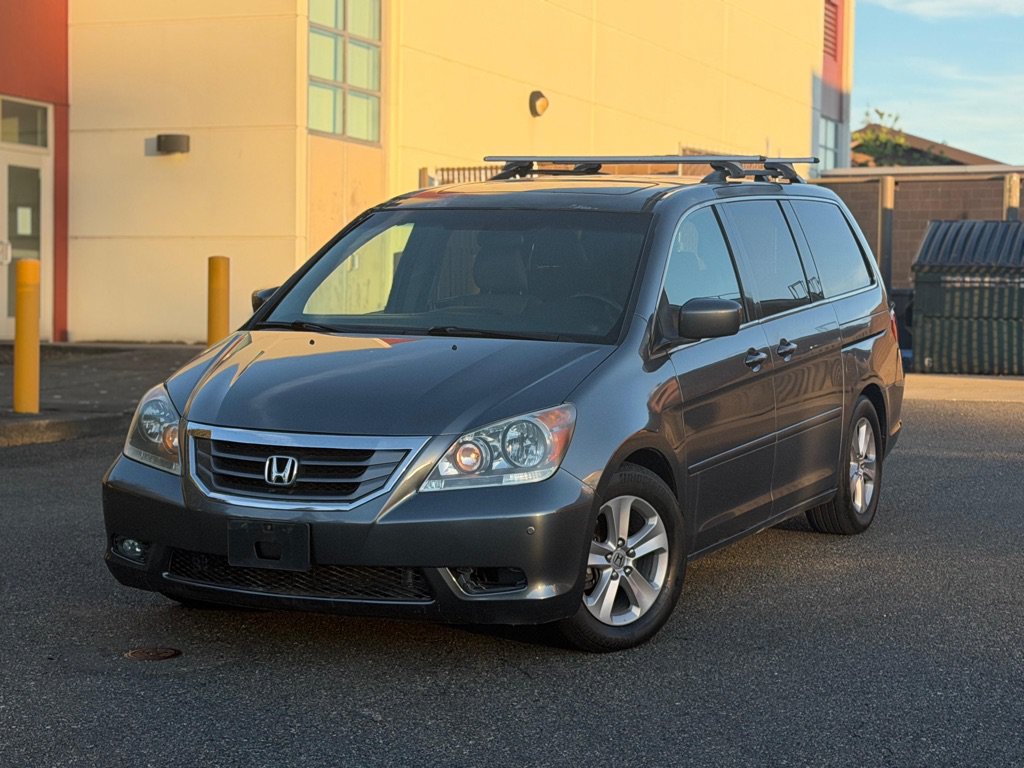 Used 2010 Honda Odyssey Touring image 1