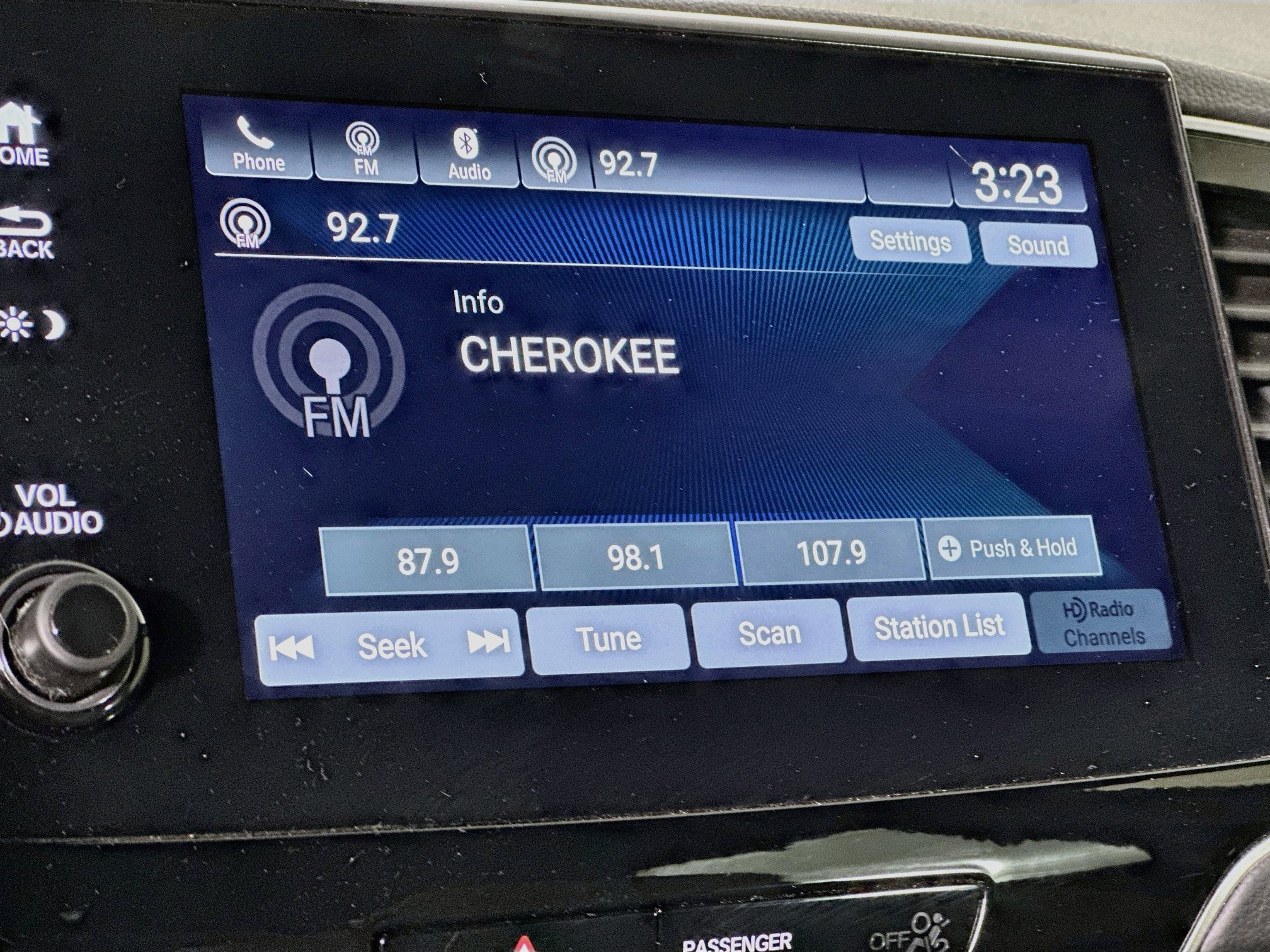 Used 2021 Honda Passport EX-L image 21