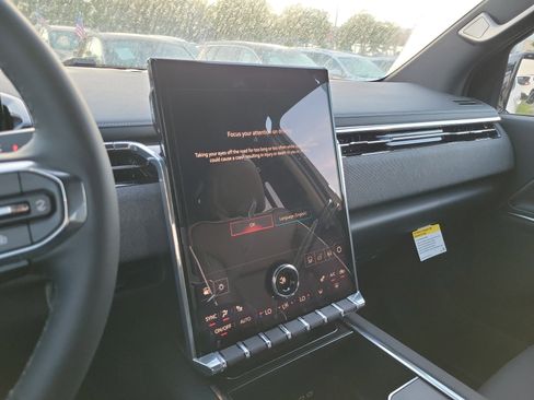 New 2026 GMC Sierra EV Elevation image 11