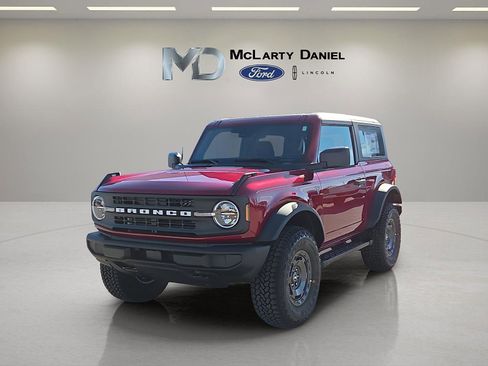 New 2025 Ford Bronco 2-Door w/ Sasquatch Package AWD/4WD image 2