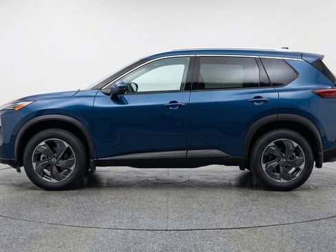 Used 2025 Nissan Rogue SV AWD/4WD image 5