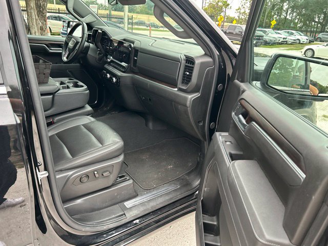 Used 2025 GMC Sierra 1500 SLT AWD/4WD image 9