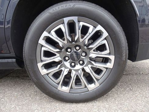 Used 2023 GMC Yukon Denali Ultimate w/ LPO, Floor Liner Package image 27