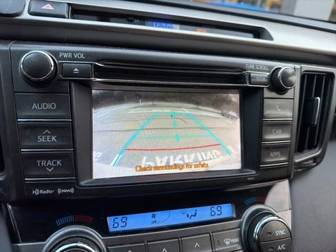 Used 2013 Toyota RAV4 Limited image 18