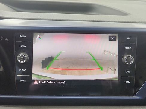 Used 2023 Volkswagen Taos SE image 24