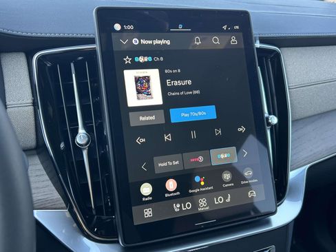 New 2026 Volvo XC90 B6 Plus w/ Protection Package Premier image 27