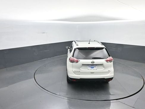 Used 2015 Nissan Rogue SV w/ SV Premium Package image 22