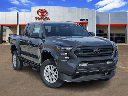 New 2025 Toyota Tacoma SR5 w/ Blackout Package (GST)