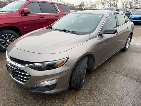 Used 2022 Chevrolet Malibu LS image 5