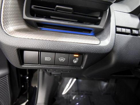 Used 2024 Toyota Prius XLE image 18