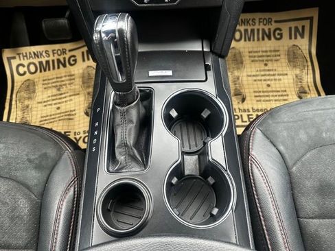 Used 2018 Ford Explorer XLT w/ Equipment Group 202A FWD image 27