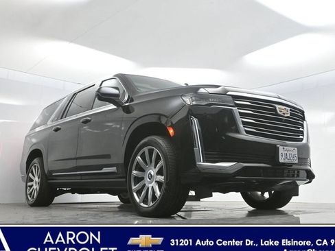 Used 2024 Cadillac Escalade ESV Premium Luxury Platinum AWD/4WD image 2