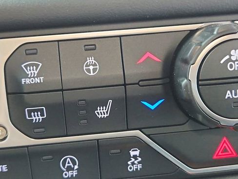 New 2026 Jeep Wrangler Unlimited Rubicon AWD/4WD image 35