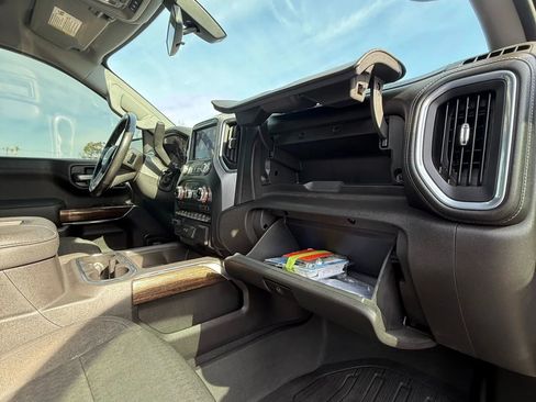 Used 2021 GMC Sierra 1500 Elevation w/ Preferred Package image 39