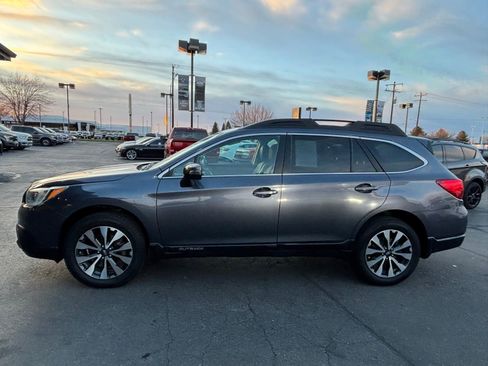 Used 2017 Subaru Outback 2.5i Limited image 8