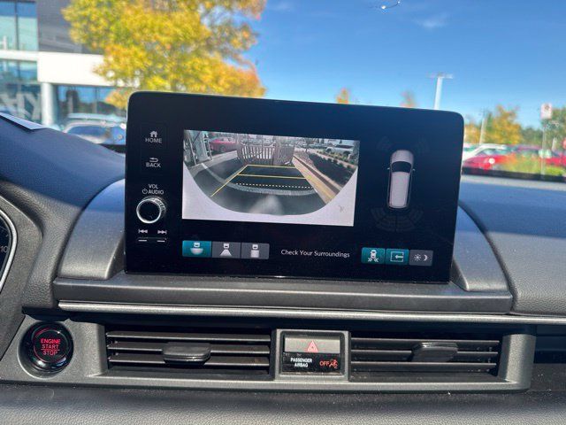 Used 2023 Honda Pilot Touring image 13