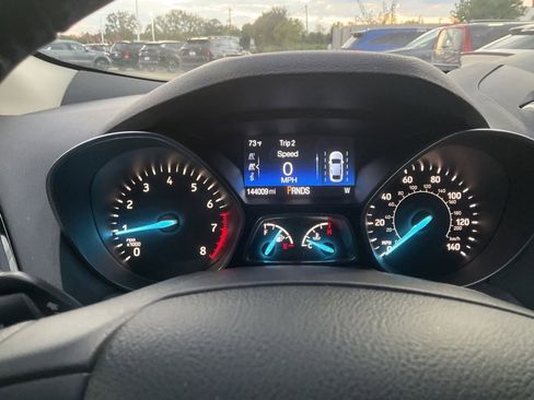 Used 2018 Ford Escape Titanium w/ Ford Safe & Smart Package image 17