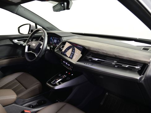 Certified 2025 Audi Q4 e-tron Premium w/ Convenience Package image 19