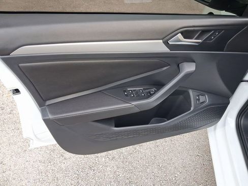 Used 2023 Volkswagen Jetta S FWD image 15
