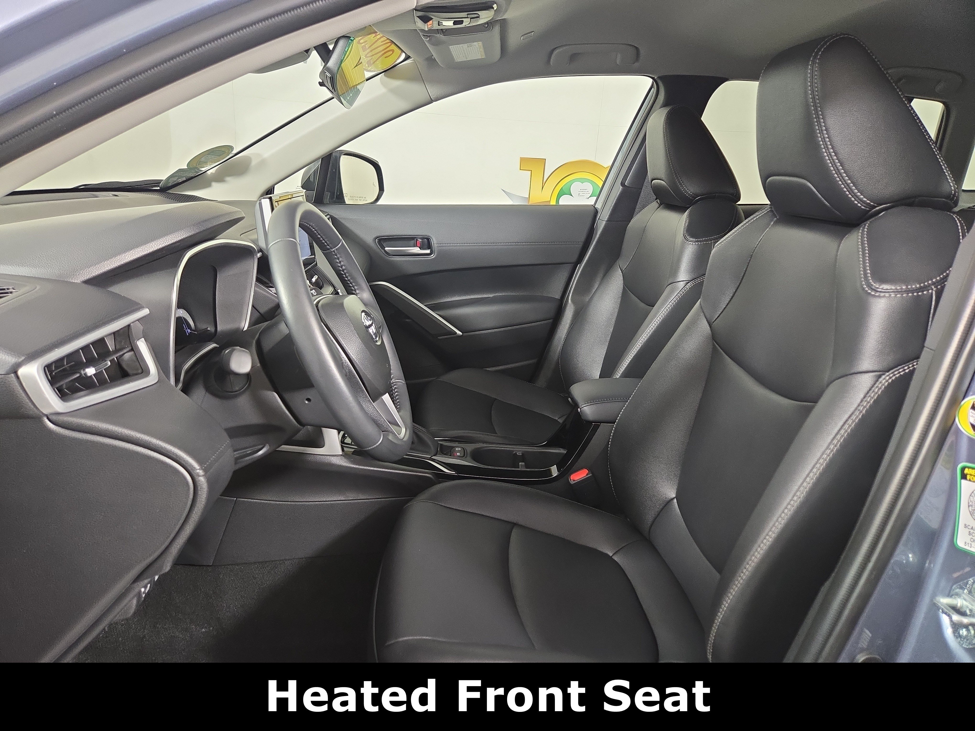 Used 2025 Toyota Corolla Cross XLE FWD image 11