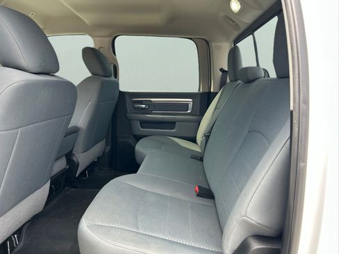 Used 2018 RAM 2500 SLT AWD/4WD image 10