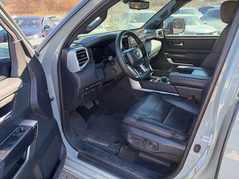 Used 2024 Toyota Sequoia Platinum image 10